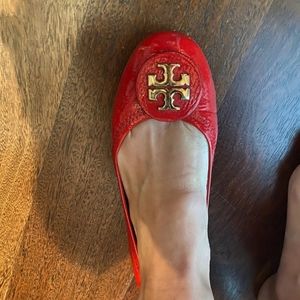 Authentic tory burch flat size 8